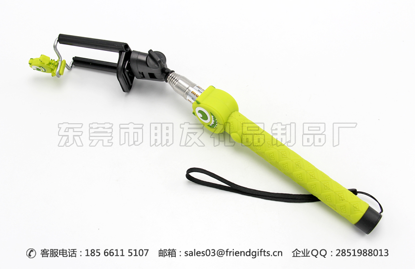 东莞专业定做潮人手机自拍神器、蘑菇视频
手柄自拍神器工场